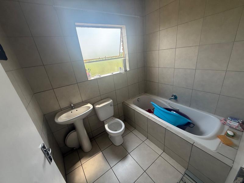 2 Bedroom Property for Sale in Bonanne Gauteng