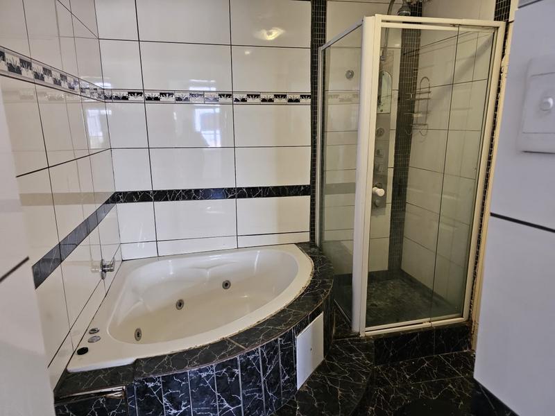 2 Bedroom Property for Sale in Ridgeway Gauteng