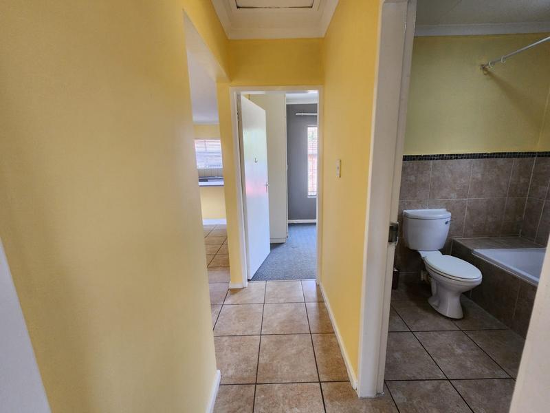 2 Bedroom Property for Sale in Allens Nek Gauteng
