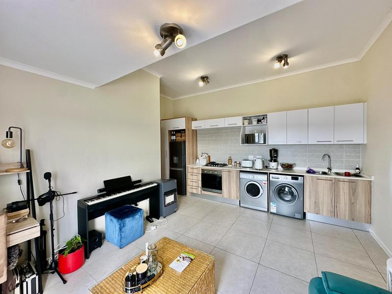 To Let 1 Bedroom Property for Rent in Modderfontein Gauteng