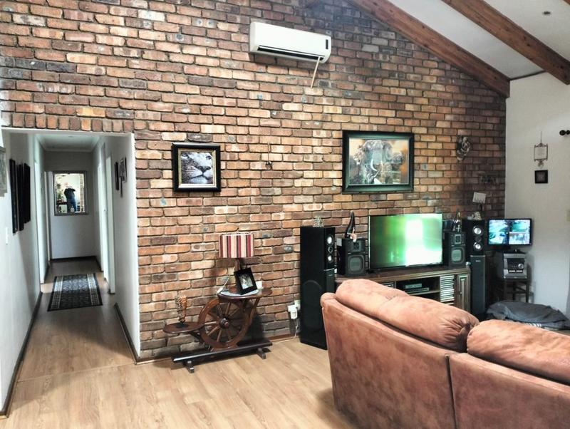 3 Bedroom Property for Sale in Dorandia Gauteng