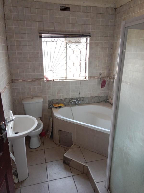 To Let 3 Bedroom Property for Rent in Riverlea Gauteng