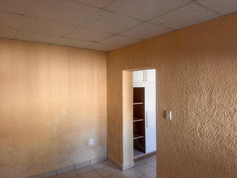 To Let 2 Bedroom Property for Rent in Kensington Gauteng