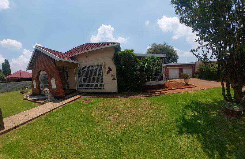 3 Bedroom Property for Sale in Brakpan Central Gauteng