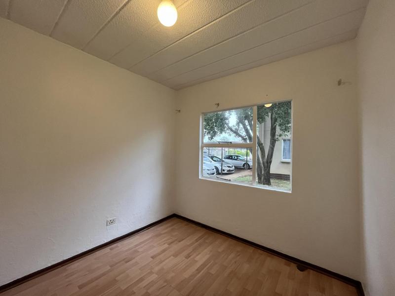 To Let 2 Bedroom Property for Rent in Pomona Gauteng