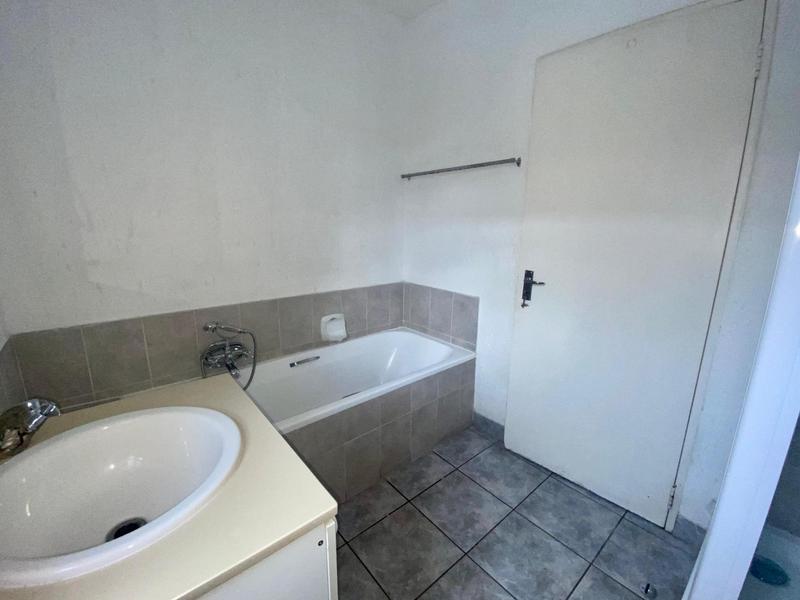 To Let 2 Bedroom Property for Rent in Ferndale Gauteng
