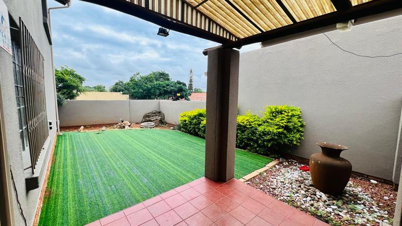 4 Bedroom Property for Sale in Norkem Park Gauteng