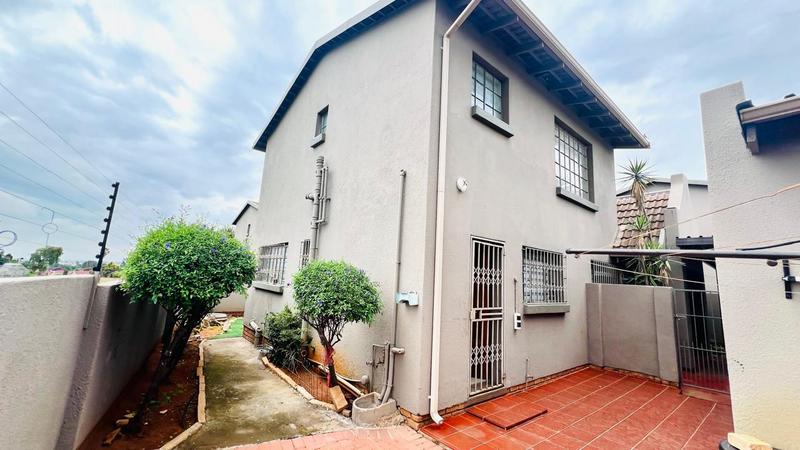 4 Bedroom Property for Sale in Norkem Park Gauteng