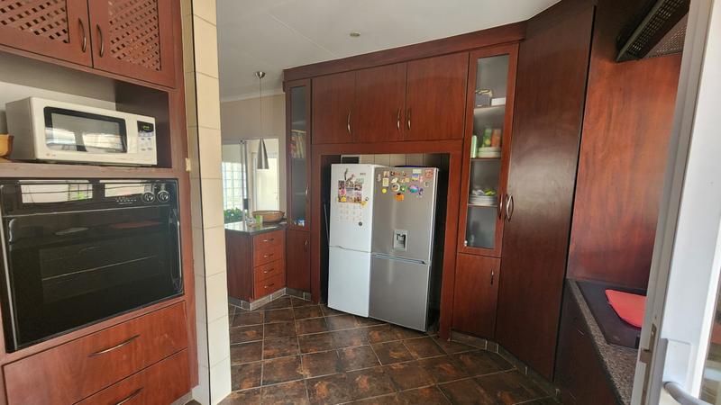 3 Bedroom Property for Sale in Annlin Gauteng