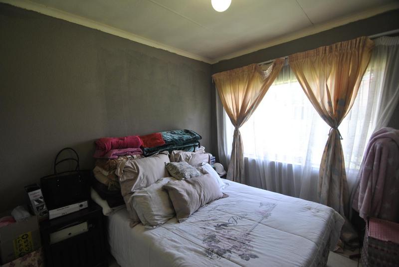 4 Bedroom Property for Sale in Dawn Park Gauteng