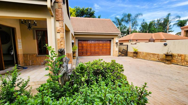 4 Bedroom Property for Sale in Moreleta Park Gauteng
