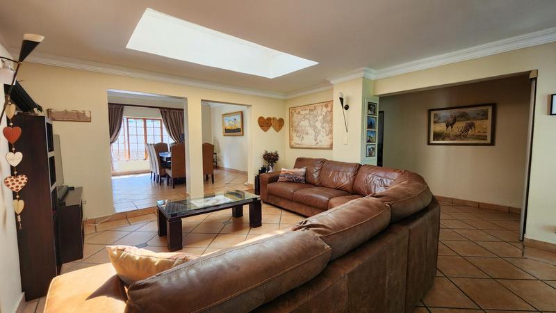 4 Bedroom Property for Sale in Moreleta Park Gauteng