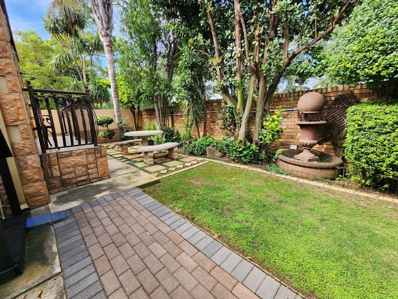 4 Bedroom Property for Sale in Moreleta Park Gauteng