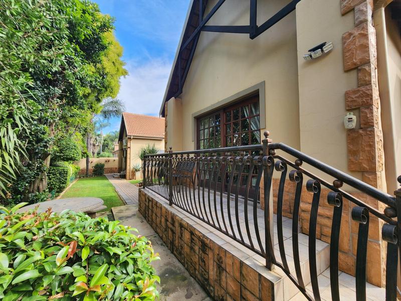 4 Bedroom Property for Sale in Moreleta Park Gauteng