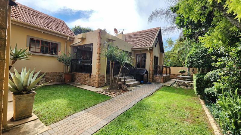 4 Bedroom Property for Sale in Moreleta Park Gauteng