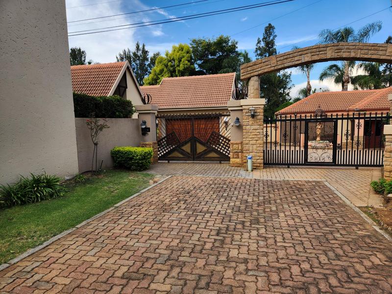 4 Bedroom Property for Sale in Moreleta Park Gauteng