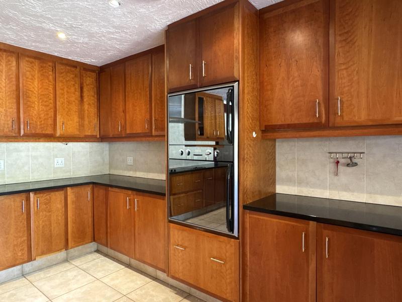 4 Bedroom Property for Sale in Ruimsig Gauteng