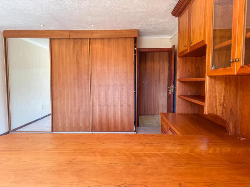 4 Bedroom Property for Sale in Ruimsig Gauteng