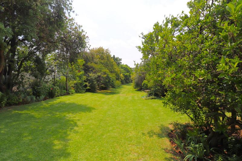 2 Bedroom Property for Sale in Bryanston Gauteng