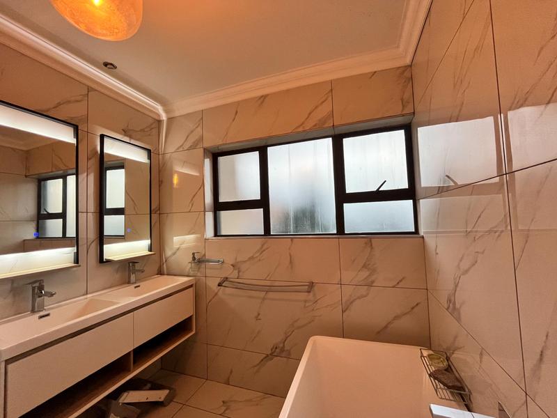 4 Bedroom Property for Sale in Midstream Hill Gauteng