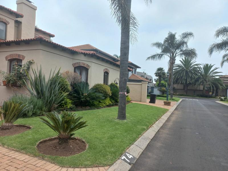 4 Bedroom Property for Sale in Beyers Park Gauteng