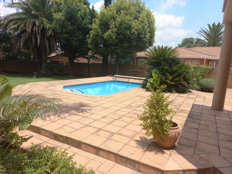 5 Bedroom Property for Sale in Sunward Park Gauteng