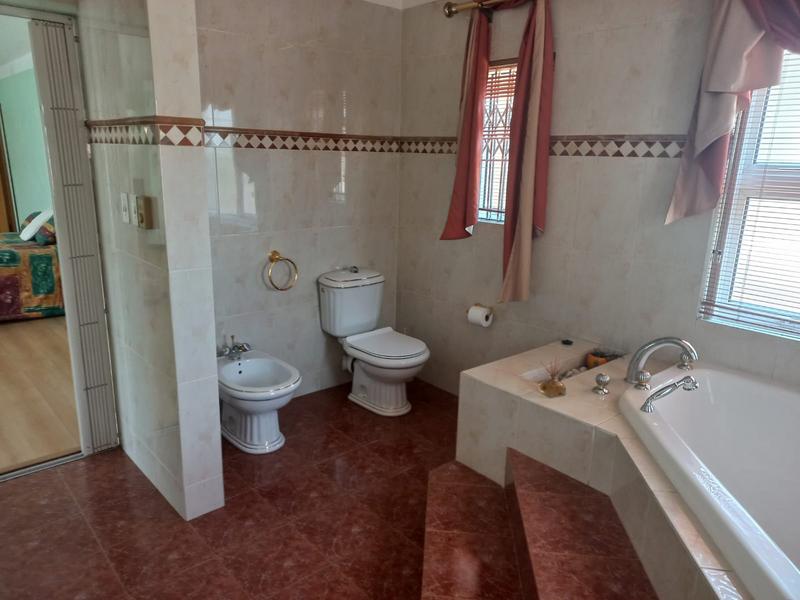 5 Bedroom Property for Sale in Sunward Park Gauteng