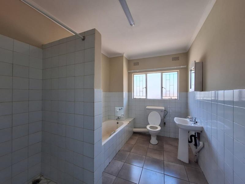 To Let 3 Bedroom Property for Rent in Greenhills Gauteng