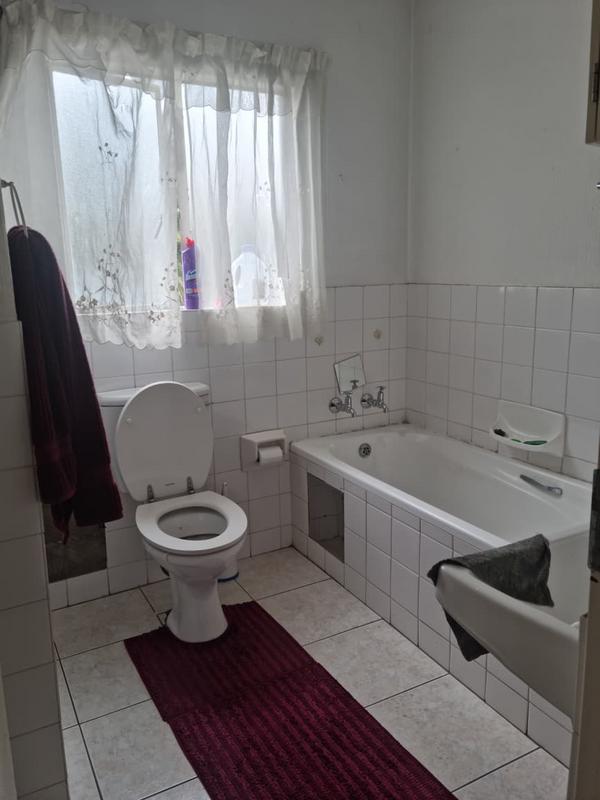 2 Bedroom Property for Sale in Verwoerdpark Gauteng