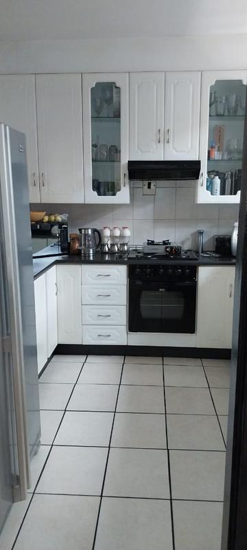 2 Bedroom Property for Sale in Dayanglen Gauteng