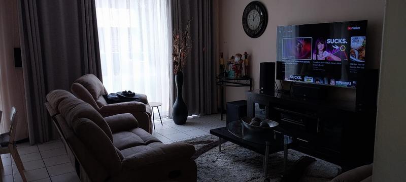 2 Bedroom Property for Sale in Dayanglen Gauteng