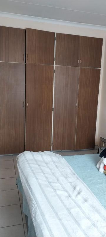 2 Bedroom Property for Sale in Dayanglen Gauteng