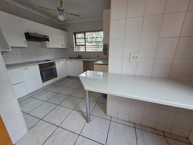 To Let 2 Bedroom Property for Rent in Sunninghill Gauteng