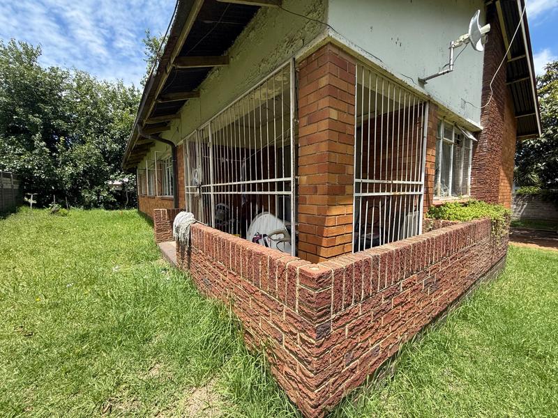 6 Bedroom Property for Sale in Vanderbijlpark SW 5 Gauteng