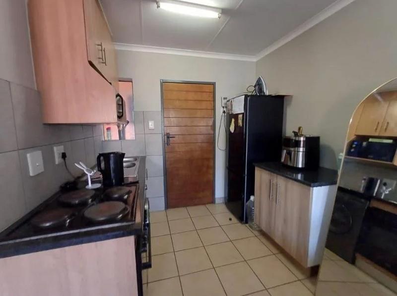 To Let 2 Bedroom Property for Rent in Kibler Park Gauteng