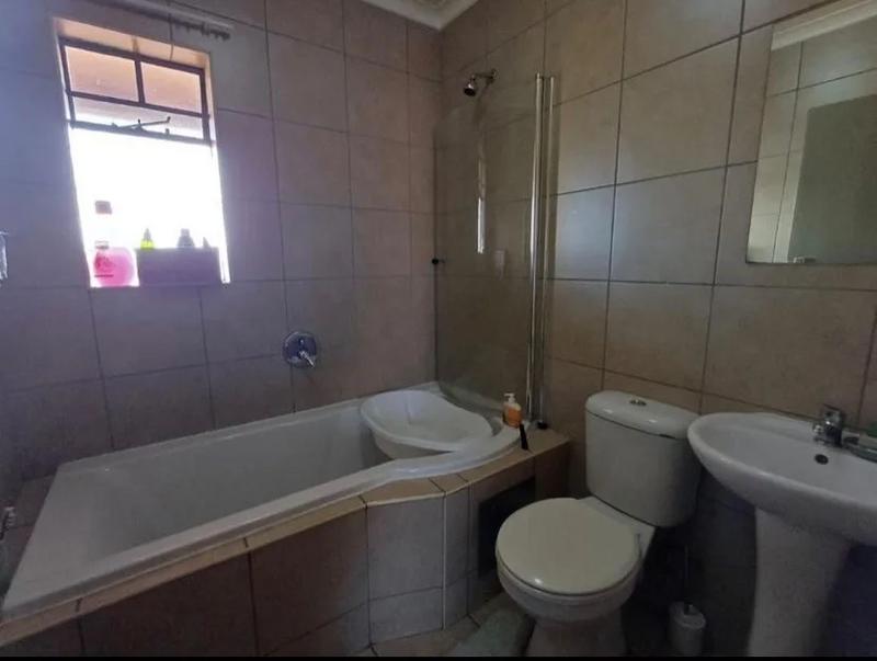 To Let 2 Bedroom Property for Rent in Kibler Park Gauteng