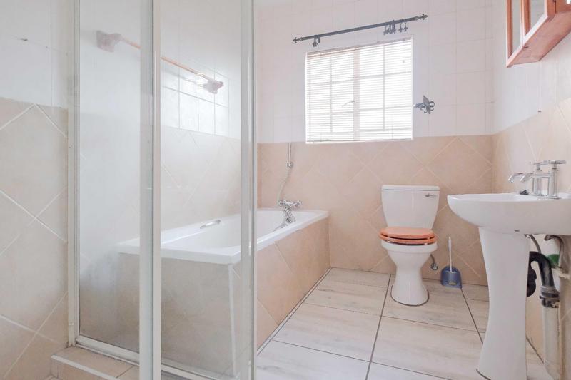 3 Bedroom Property for Sale in Wierdaglen Estate Gauteng