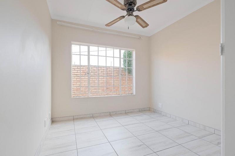 3 Bedroom Property for Sale in Wierdaglen Estate Gauteng