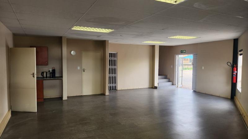 To Let commercial Property for Rent in Rooihuiskraal Gauteng