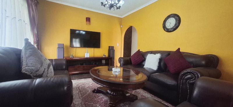 3 Bedroom Property for Sale in Glen Marais Gauteng