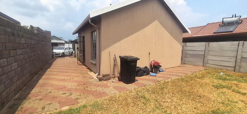 2 Bedroom Property for Sale in Sky City Gauteng