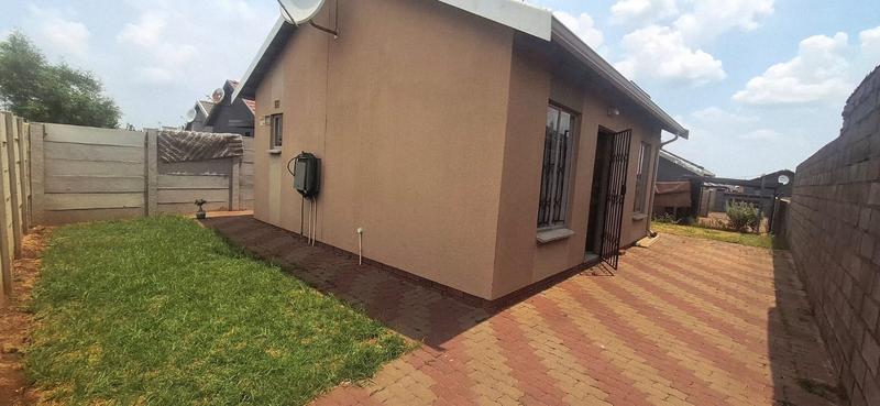 2 Bedroom Property for Sale in Sky City Gauteng