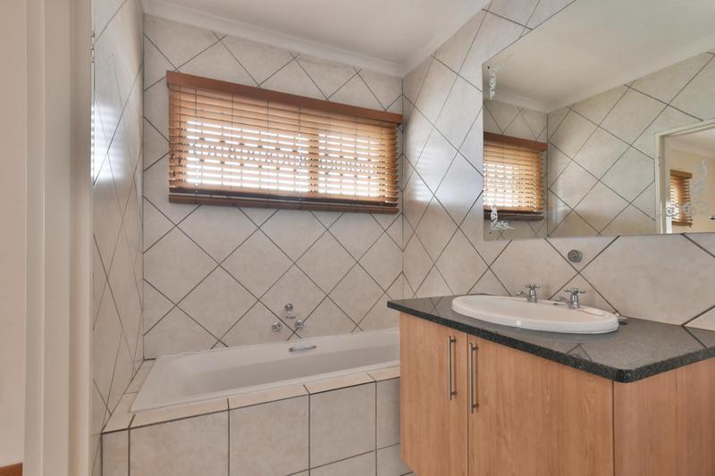 2 Bedroom Property for Sale in Meyersdal Gauteng