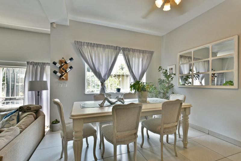 4 Bedroom Property for Sale in Glenanda Gauteng