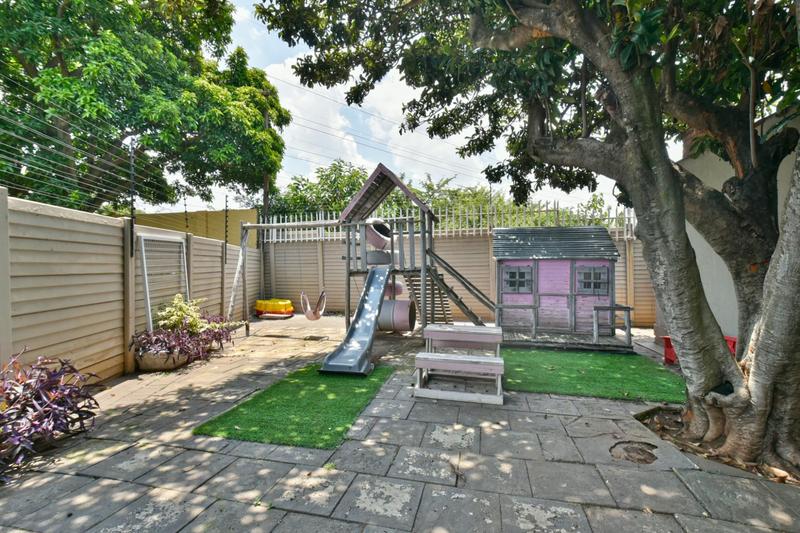 4 Bedroom Property for Sale in Glenanda Gauteng