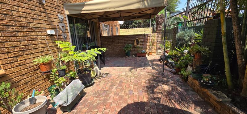 1 Bedroom Property for Sale in Pretoria North Gauteng