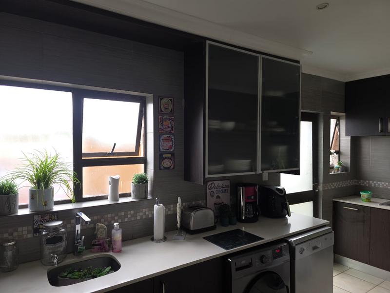 4 Bedroom Property for Sale in Zambezi Country Estate Gauteng