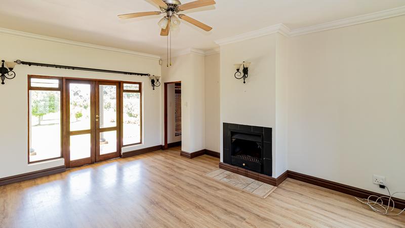 5 Bedroom Property for Sale in Irene Glen Estate Gauteng