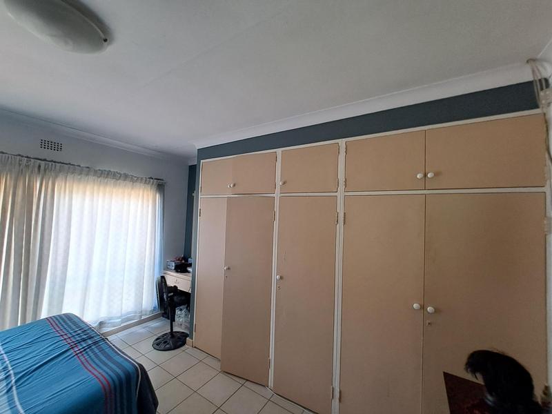 4 Bedroom Property for Sale in Symhurst Gauteng