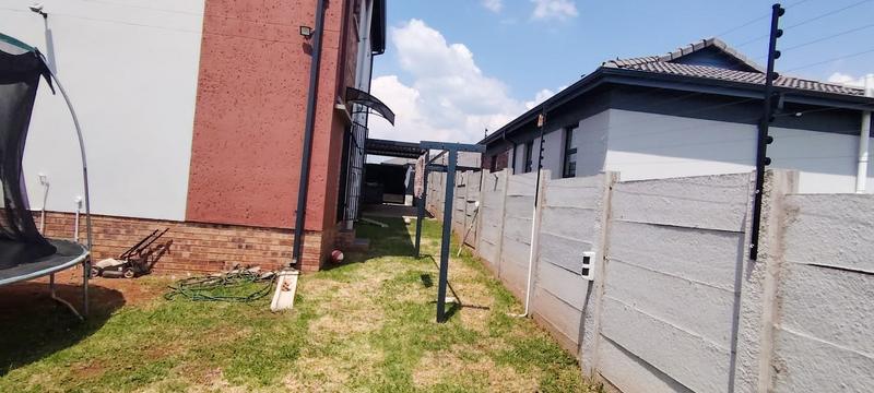 4 Bedroom Property for Sale in Mindalore Gauteng
